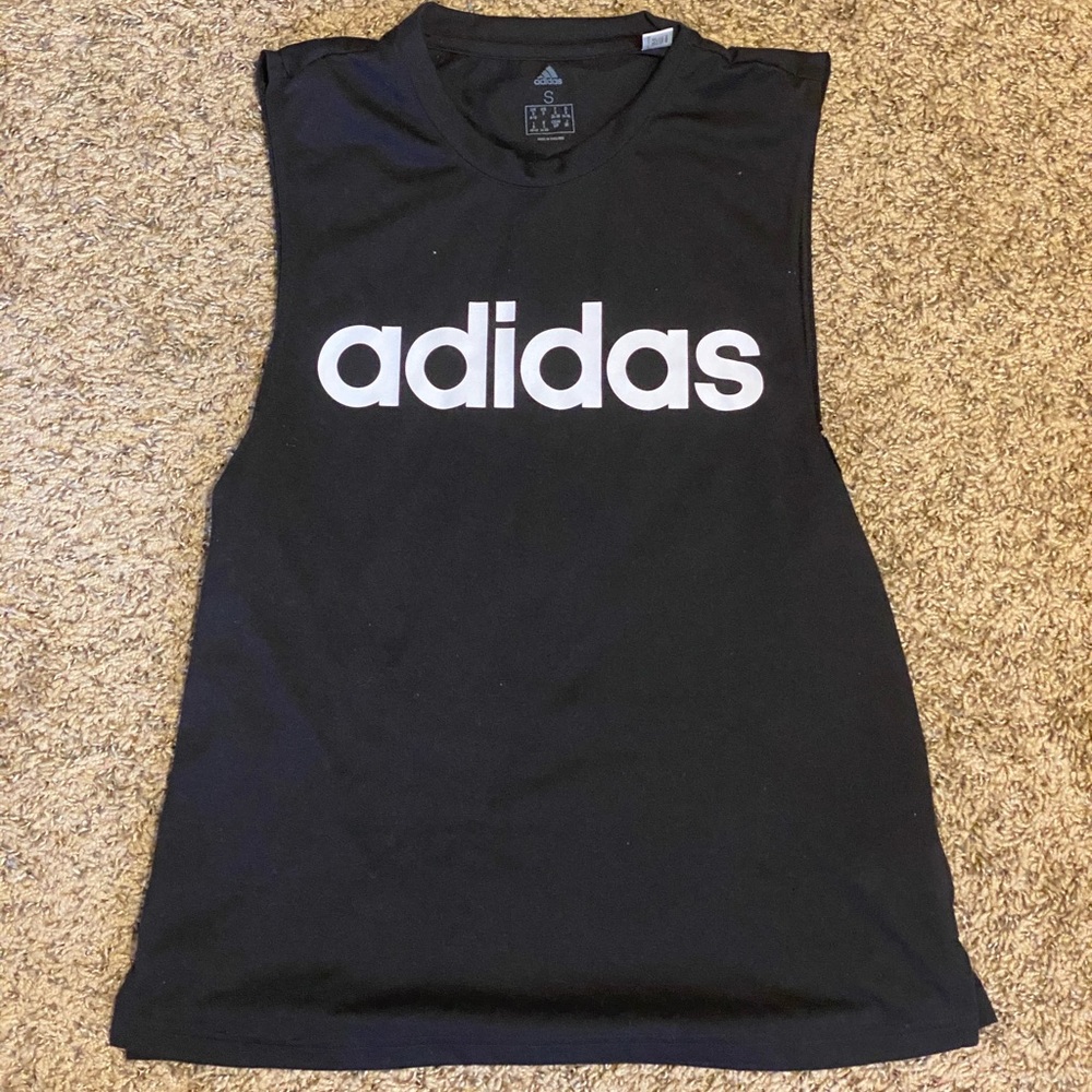 Adidas black sleeveless workout T-shirt